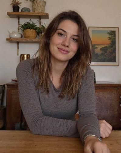 <em>Claudia M.</em>